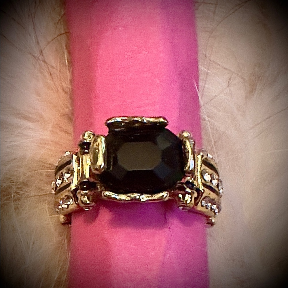 Black gold tone with faux diamond cluster ring